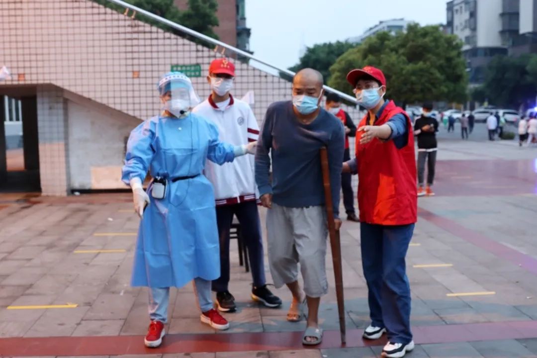 共战疫情丨公司自愿服务队助力疫情防控